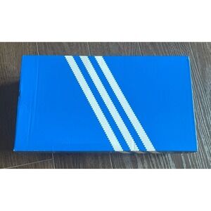 Adidas‎ empty shoe box